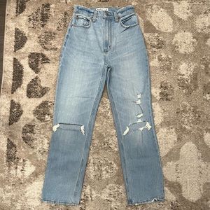 NWT❗️A&F Curve Love Ultra High Rise Ankle Straight Jeans
